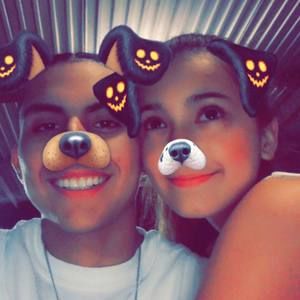 Meet your Posher, Aj